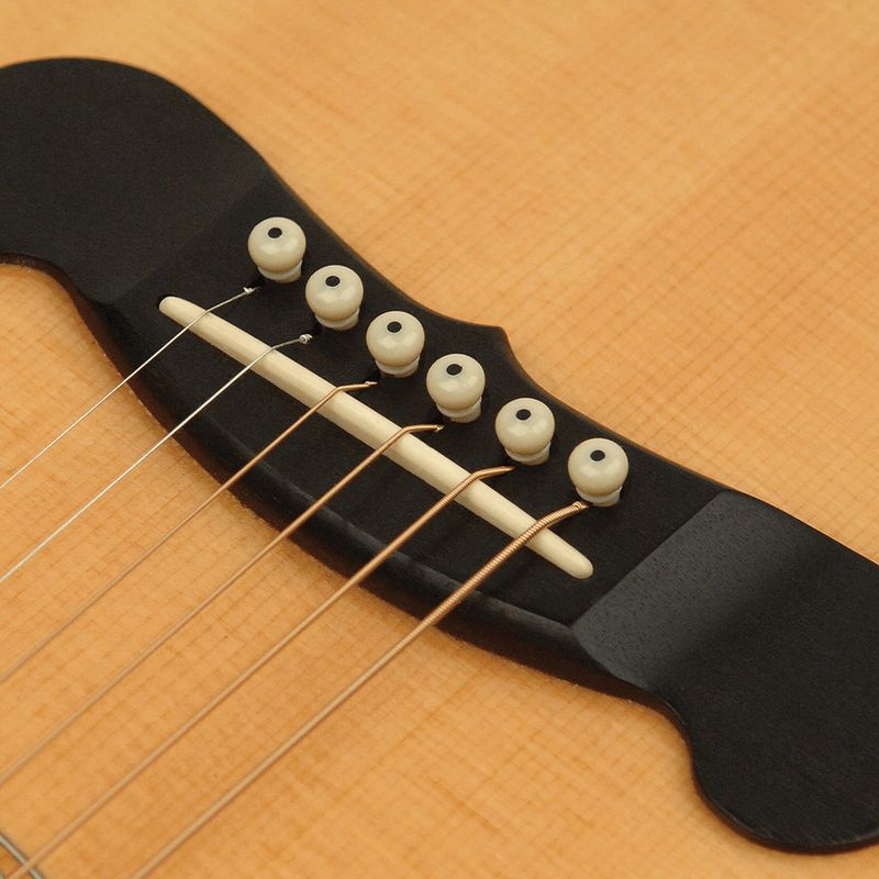 D'Addario PWPS12 strengepatroner (Bridge pins) og end pin, hvit